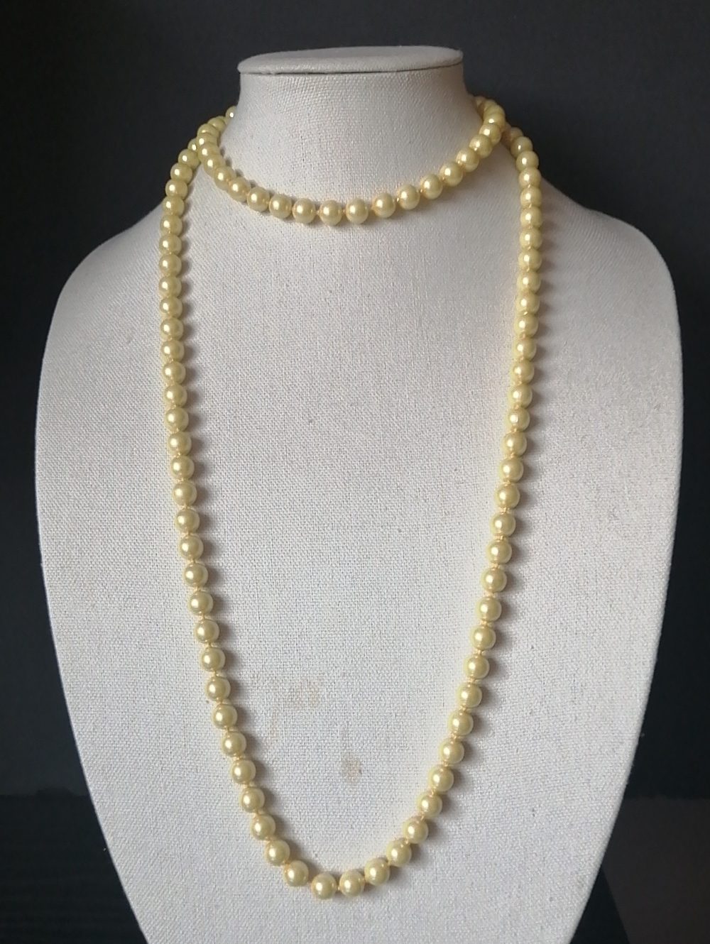 Vintage Classic Ivory Faux Pearl Single Strand Lustrous Long Flapper Necklace